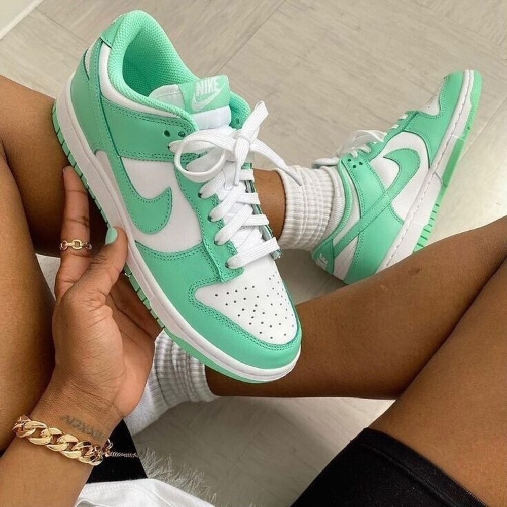 NIKE BRAND NEW SNEAKERS DUNKS JORDANS AIR MINT GREEN